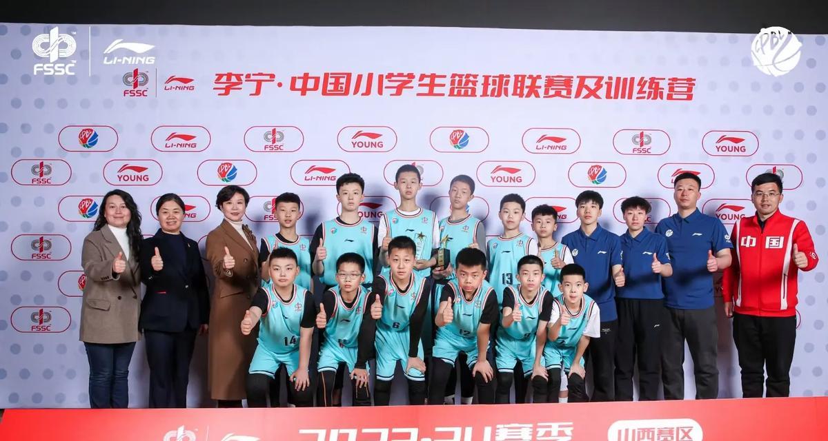 《穿越战场，以SF天赋出装攻略为主题》（解锁全新战力，打造无敌战队！）